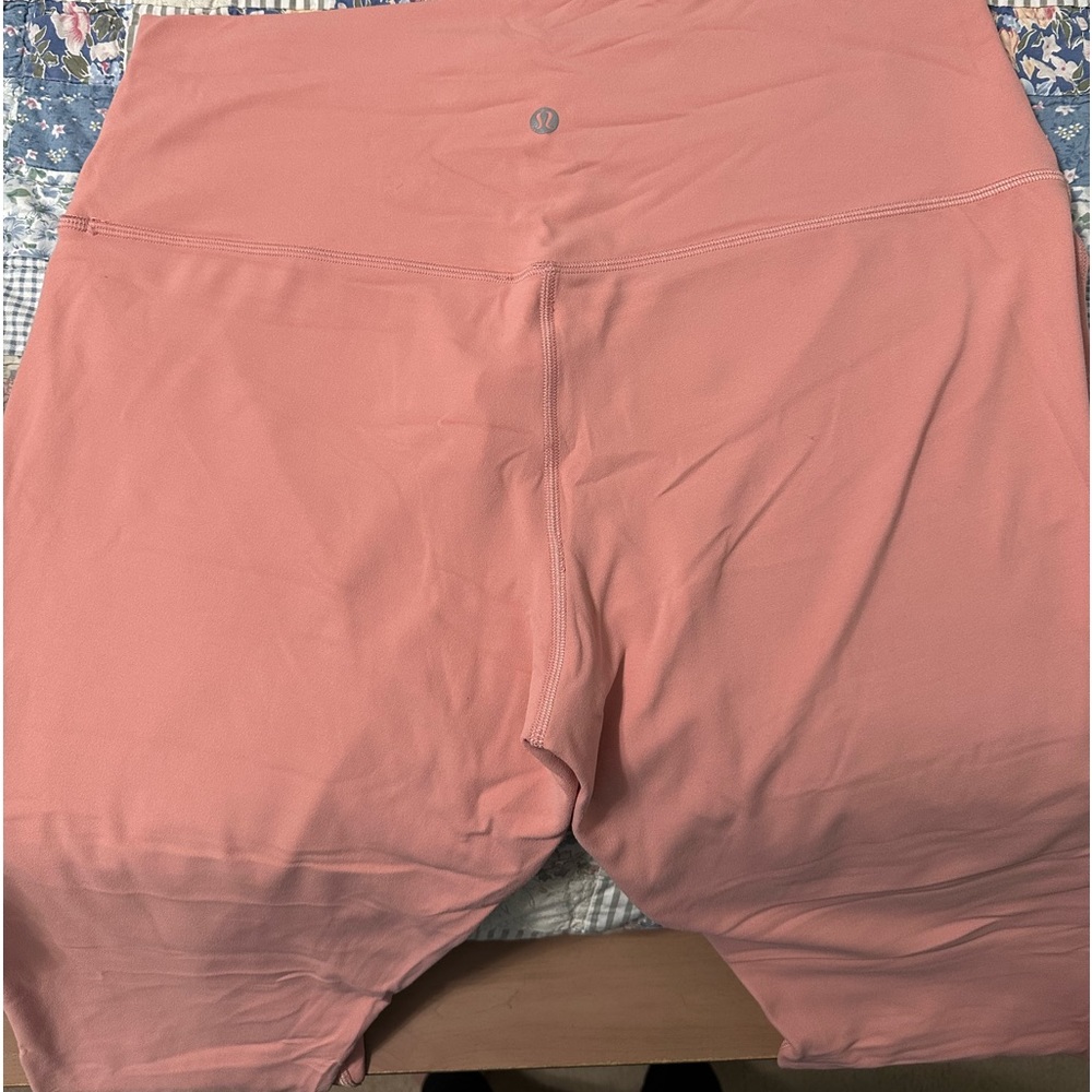 Lululemon soft pink size 14 yoga exercise workout pants EUC